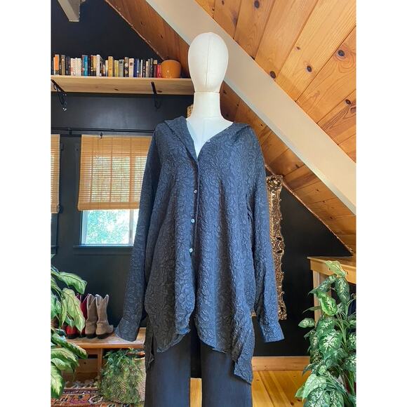 Floral Silk Textured Black Shirt - Picture 4 of 4